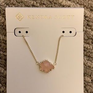 Kendra Scott pink oval necklace